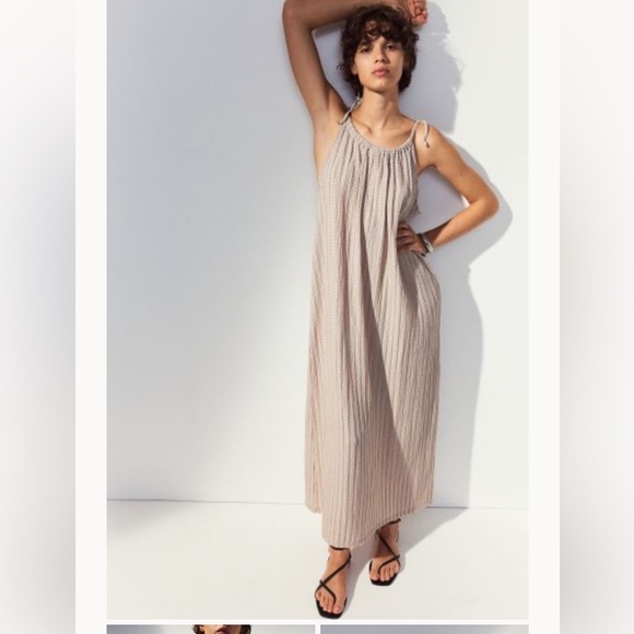 H&M Dresses & Skirts - Textured Jersey dress